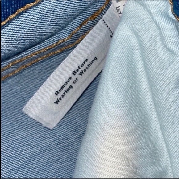 Madewell Light wash High Riser Skinny Skinny Distressed
Size 24 x 29 - Picture 9 of 12